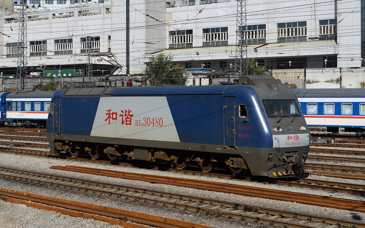 和諧3型電力機車.jpg