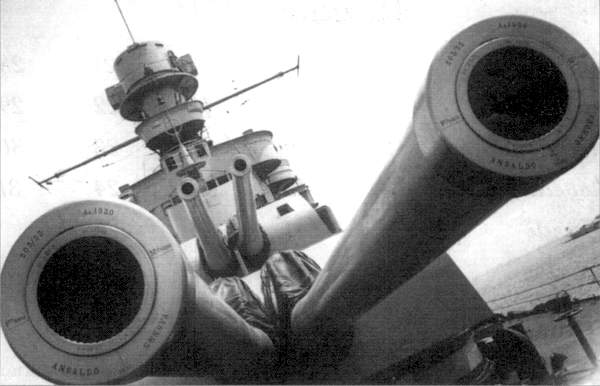 雙聯203mm主砲Model1927原型.jpg