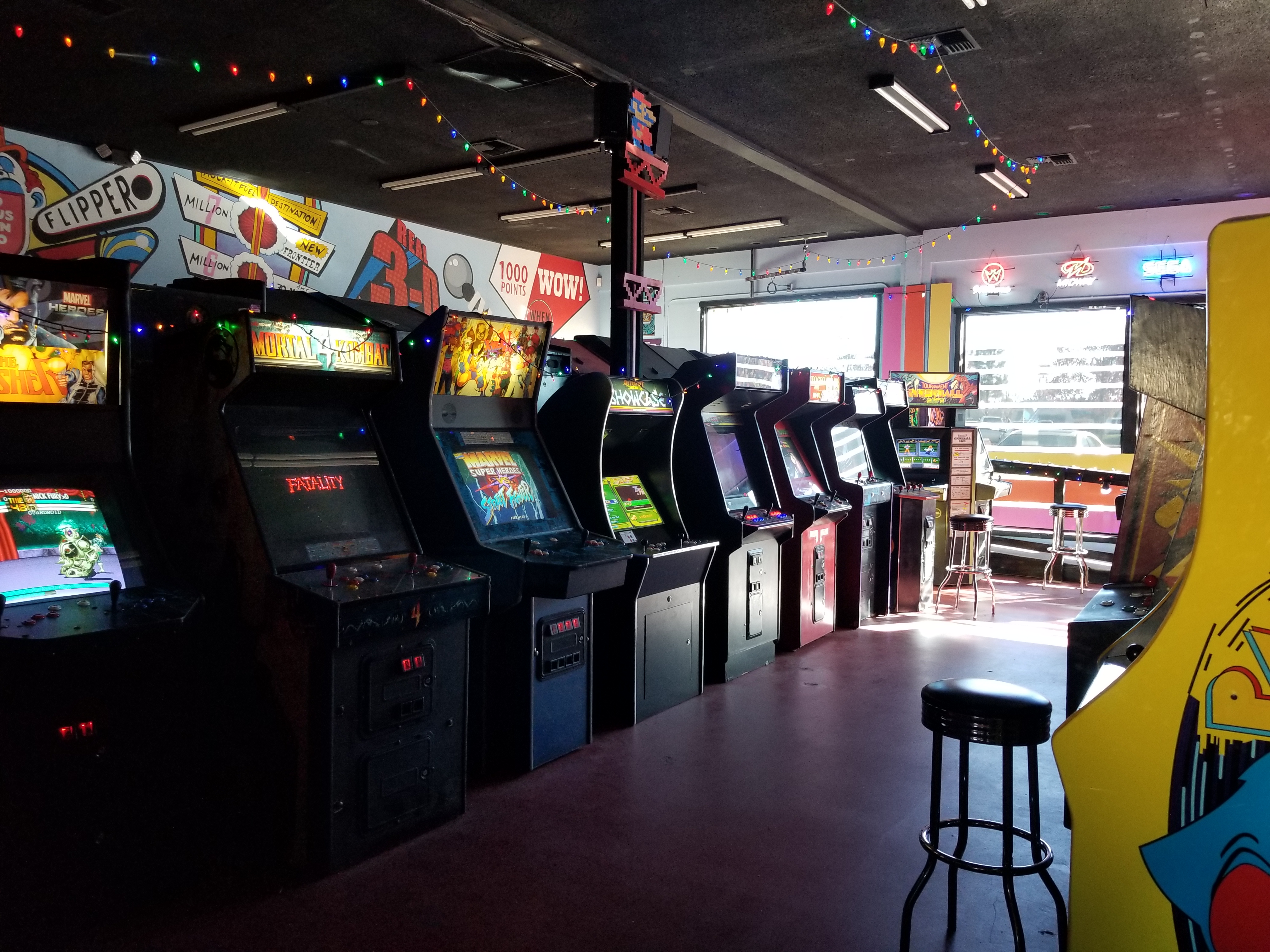 Retrovolt Arcade 2017 - Arcade Machines 1.jpg