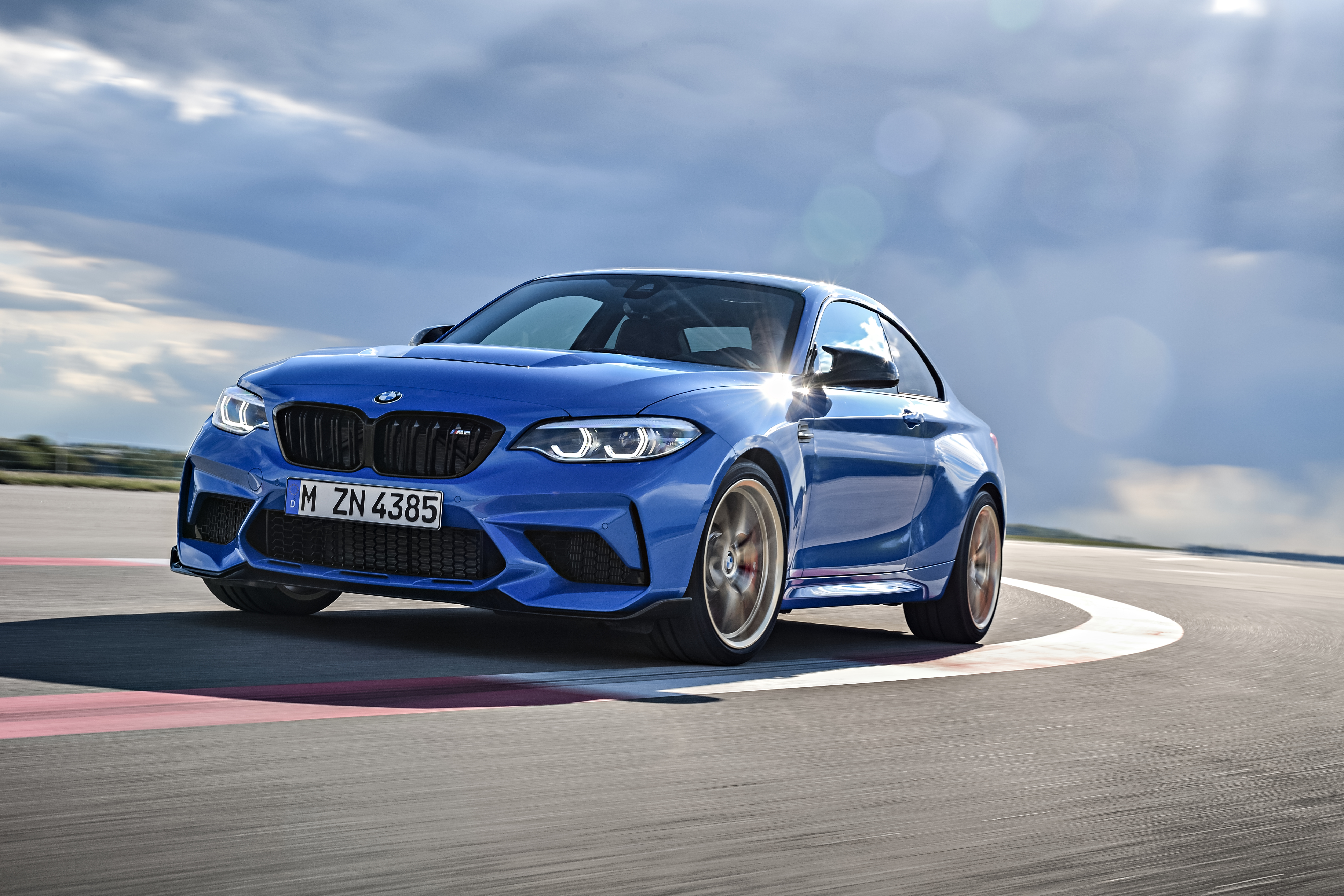 Bmw m2 cs 61.jpeg