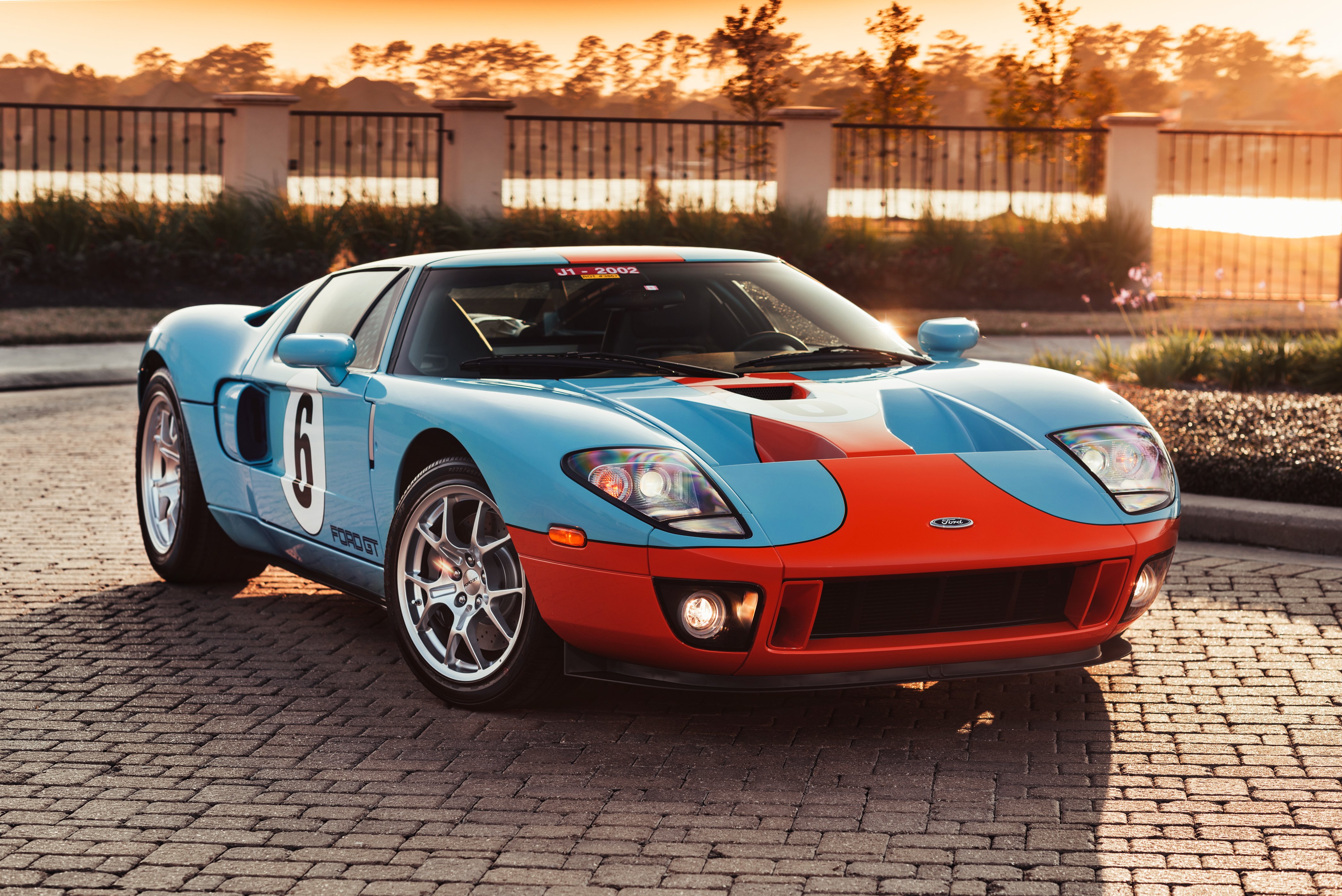 Ford GT 2006.jpg