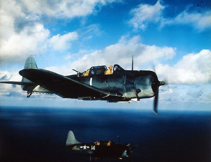 道格拉斯SBD無畏式俯衝轟炸機.jpg