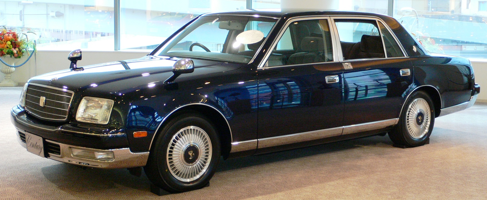 1997 Toyota Century.jpg