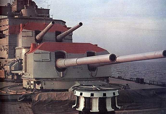 双联装203mmSKC主炮原型.jpg