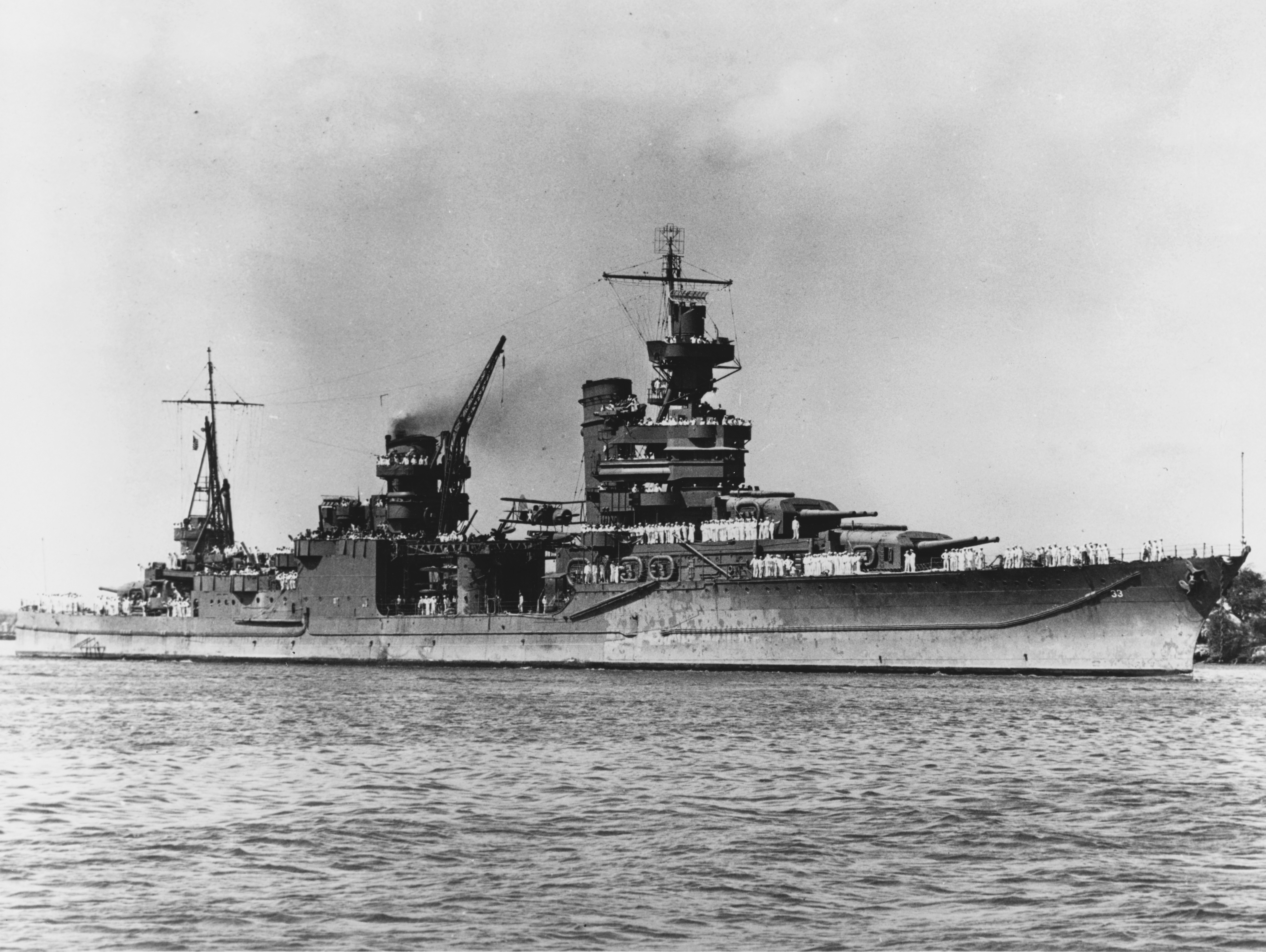 USS Portland (CA-33) at Pearl Harbor 1942.jpg