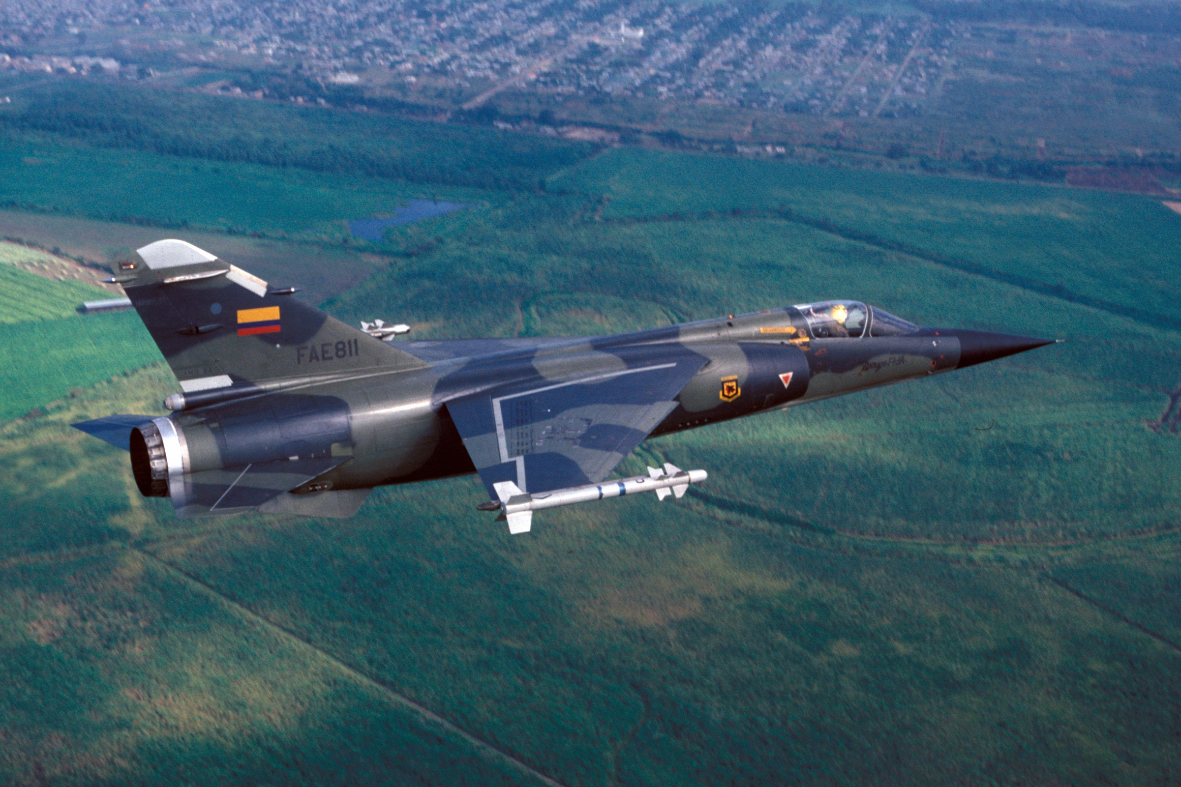 Mirage F1JA in flight over Ecuador 1986.JPEG