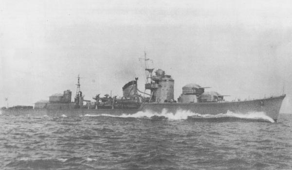 IJN Hatsuzuki 1942.jpg